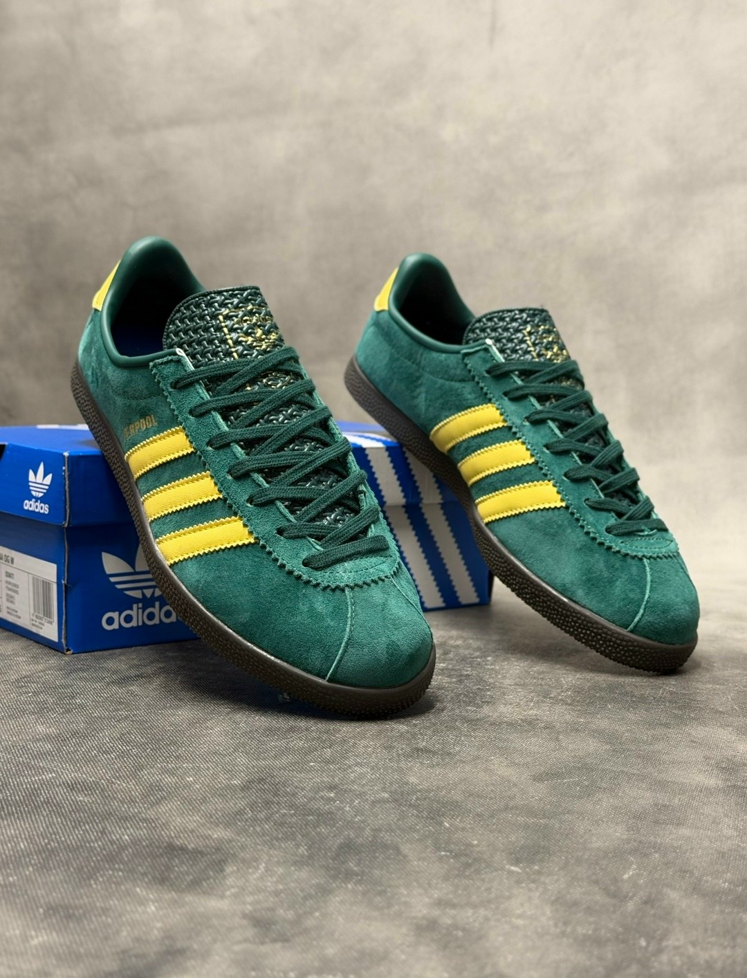,адидас бермуда зеленые,adidas gazelle,адидас сити сериес кроссовки,adidas liverpool 2026 кроссовки