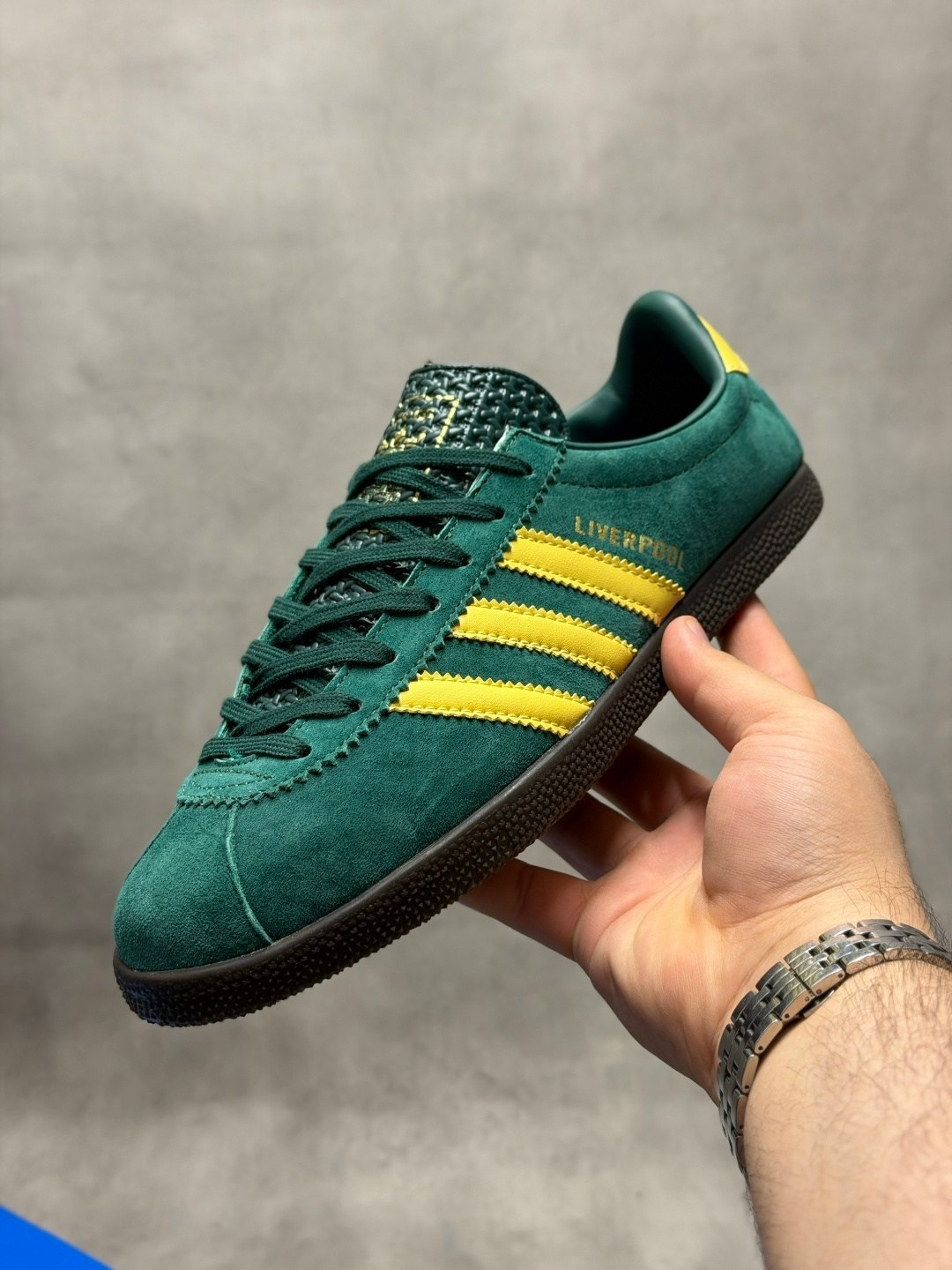 ,адидас бермуда зеленые,adidas gazelle,адидас сити сериес кроссовки,adidas liverpool 2026 кроссовки