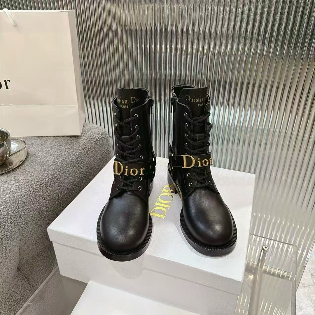 ботинки dior,,женские ботинки,ботинки валентино,короткие сапоги