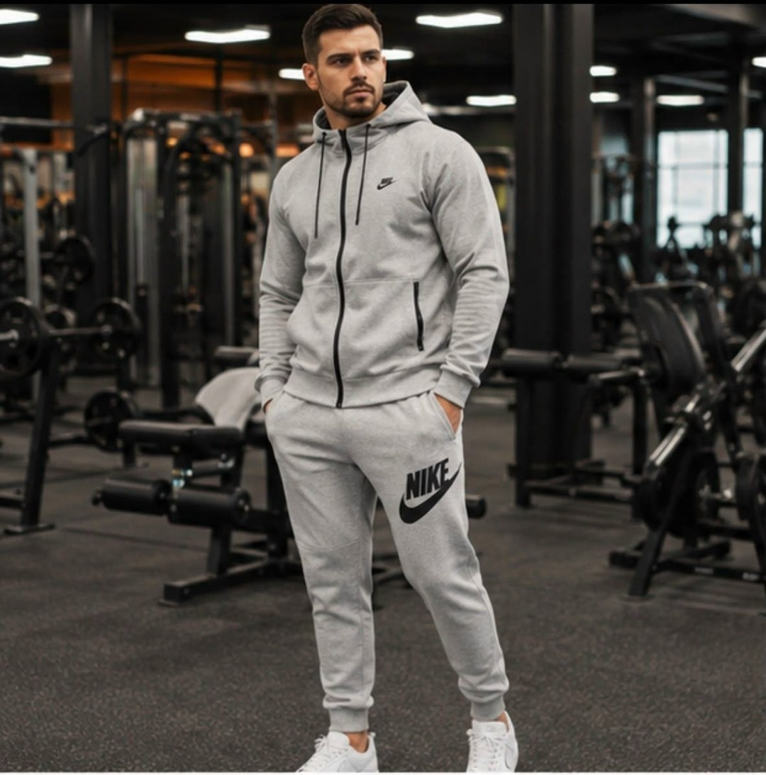zip hoodie nike серая,серый флисовый худи на молнии nike tech 928483-063,nike tech fleece,nike sportswear tech fleece,nike tech fleece windrunner