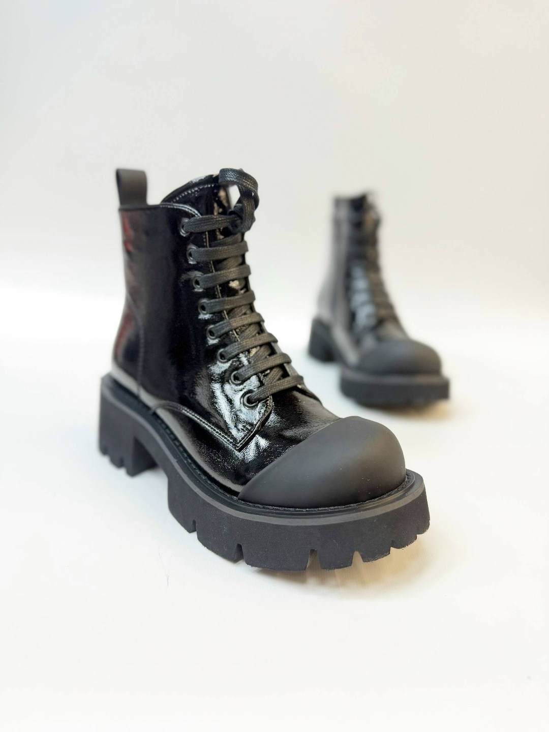 ,женские ботинки,balenciaga черные кожаные ботинки strike.,женская ,ботинки balenciaga