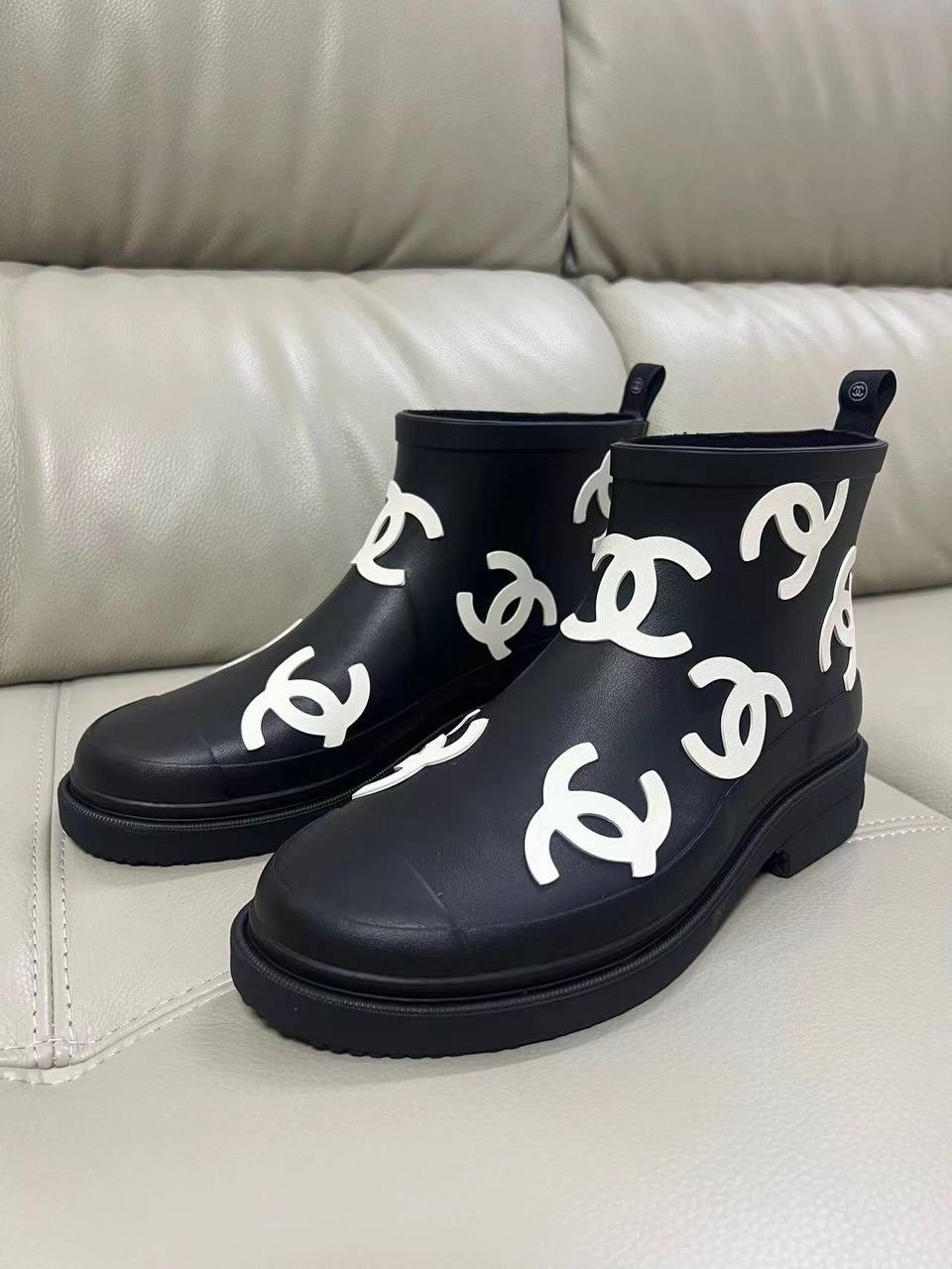 ,сапоги chanel,резиновые сапоги chanel,резиновые сапоги,сапоги резиновые женские