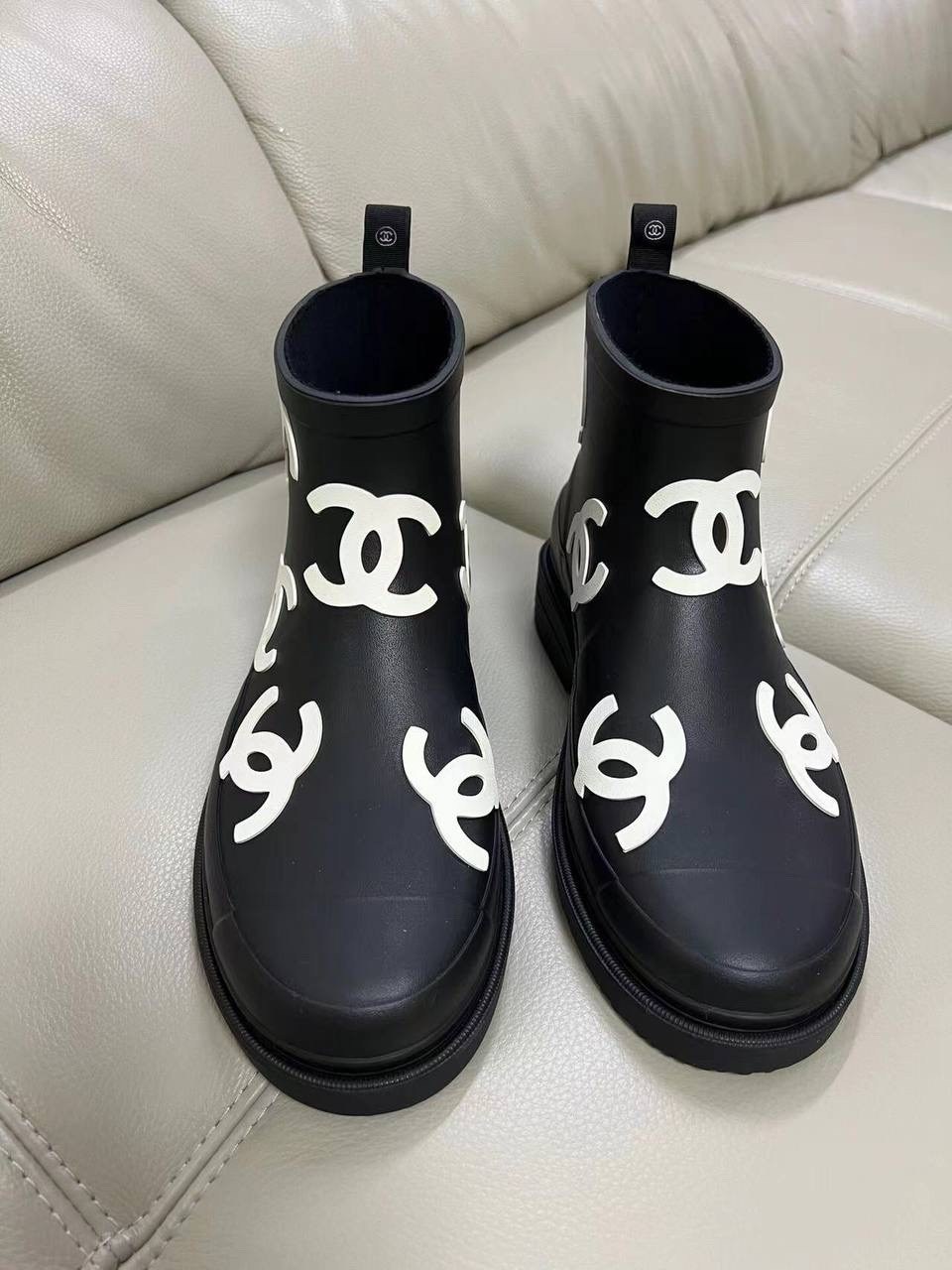 ,сапоги chanel,резиновые сапоги chanel,резиновые сапоги,сапоги резиновые женские