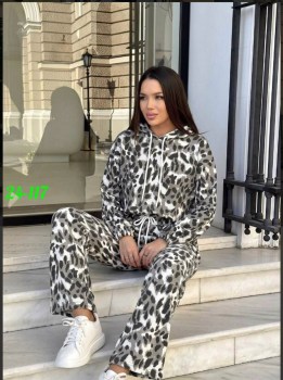 Костюм