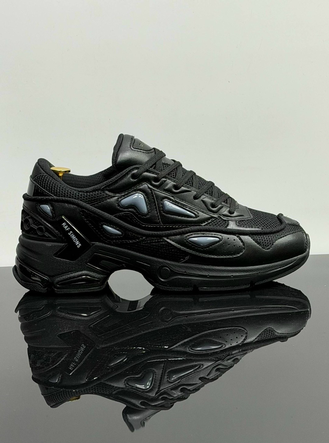 кроссовки raf simons pharaxus sneaker black,кроссовки adidas ozweego 2 x raf simons цвет черный,adidas x raf simons ozweego 2 black,кроссовки adidas raf simons ozweego 3 black,кроссовки адидас raf sim