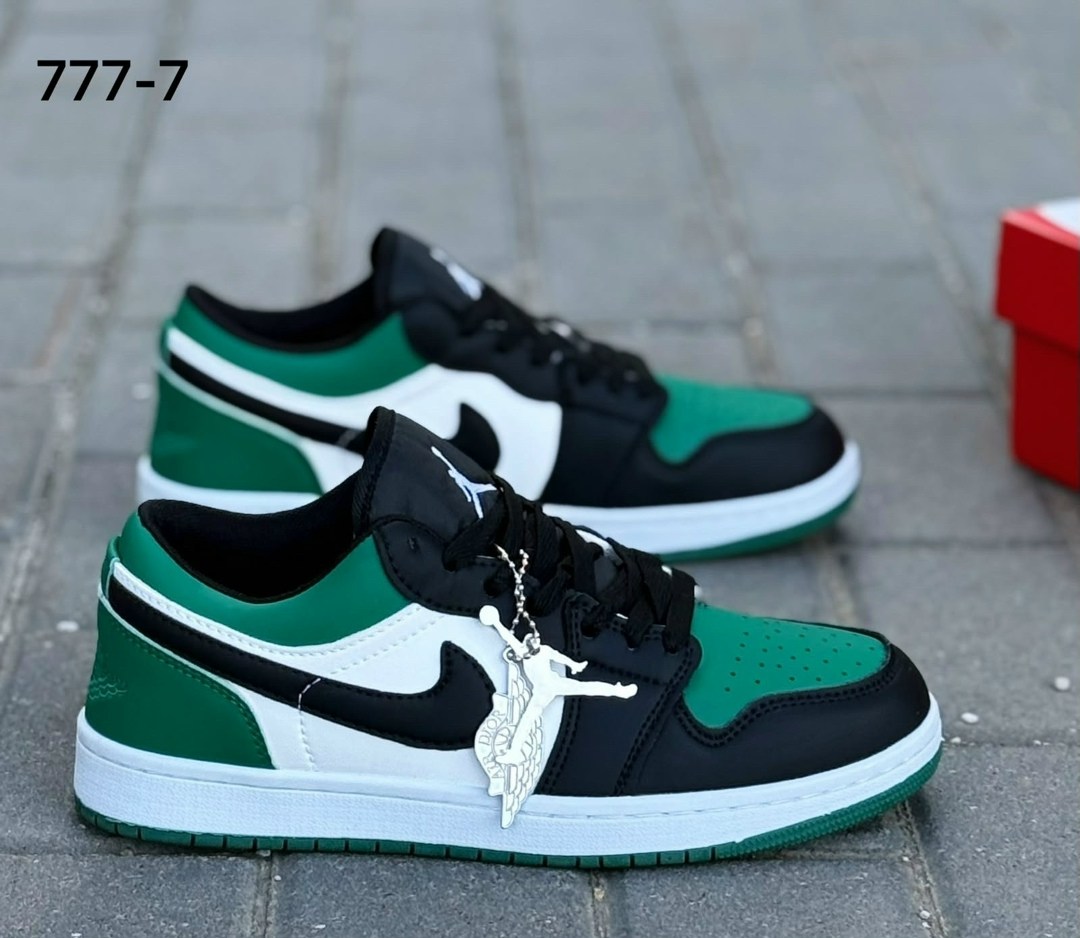 мужские кроссовки nike air jordan 1 retro high,nike air jordan 1 low mystic green,nike air jordan 1 low,кроссовки,кроссовки nike air jordan 1 low