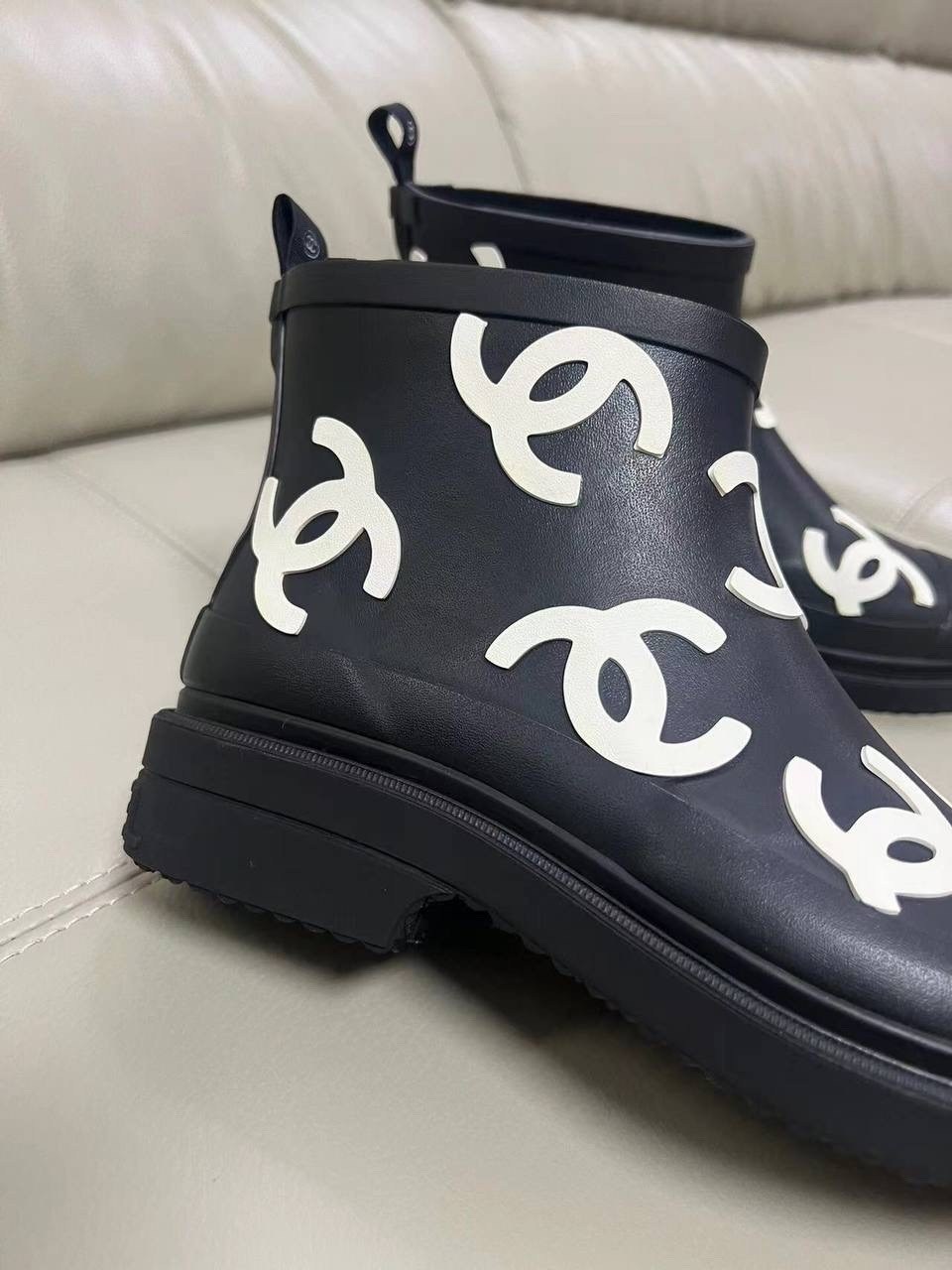 ,сапоги chanel,резиновые сапоги chanel,резиновые сапоги,сапоги резиновые женские