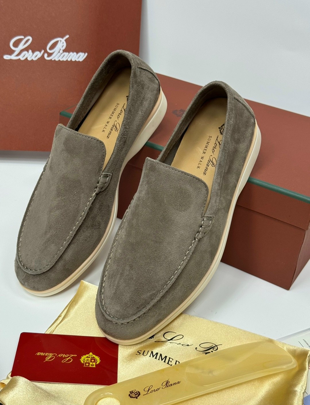 лоферы из натуральной замши loro piana,лоферы loro piana,лоферы loro piana женские,,loro piana мужские лоферы