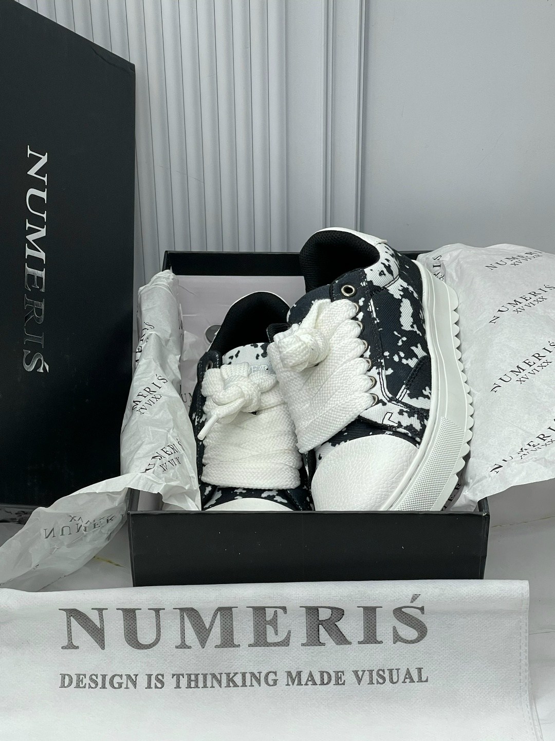 кроссовки numeris,,спортивная ,оригинальные кроссовки,кроссовки низкие