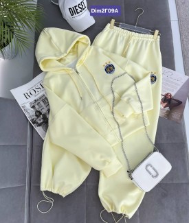 Костюм