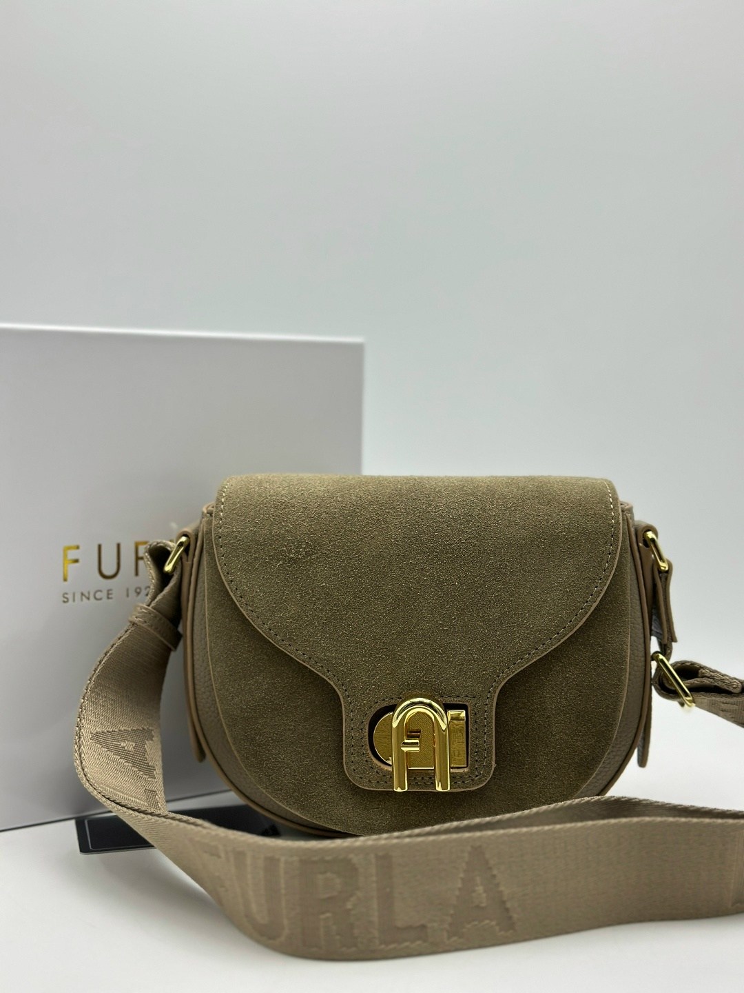 сумка женская натуральная замша,сумка женская furla,сумка,сумка coccinelle натуральная замша,замшевая сумка