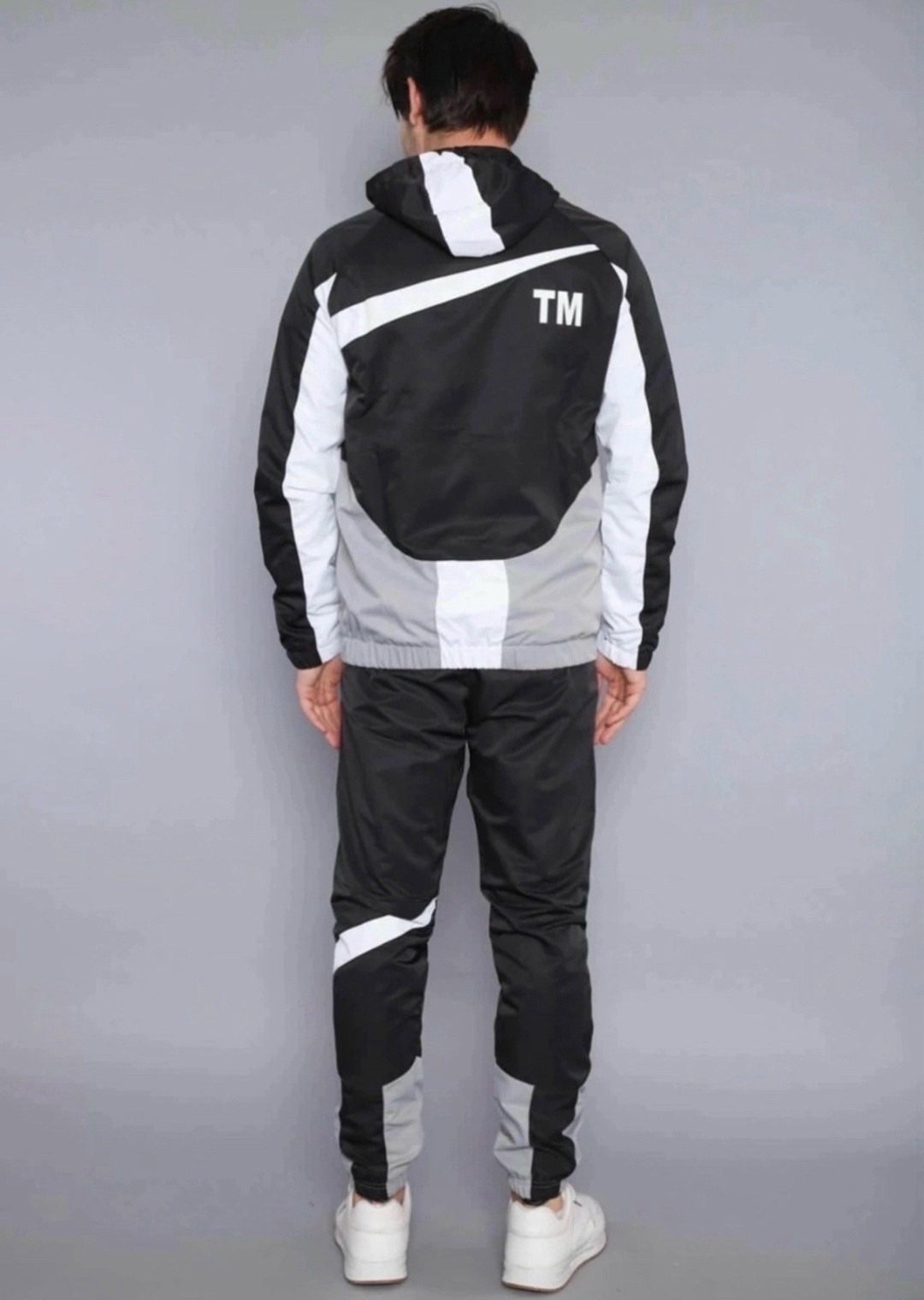 nike sportswear windrunner,ветровка nike,nike windrunner,ветровка мужская nike sportswear windrunner,куртка черно белая мужская nike windrunner