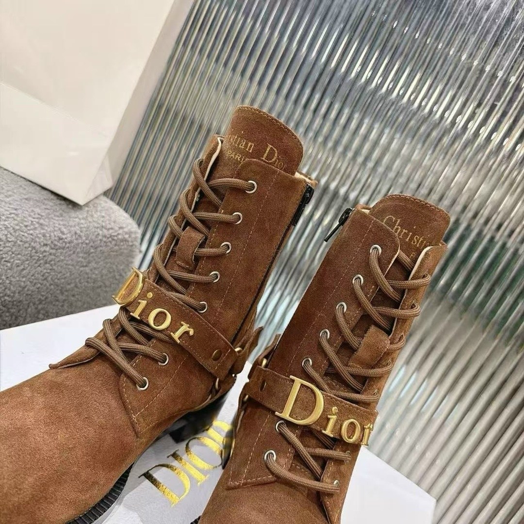 ботинки dior,,женские ботинки,ботинки валентино,короткие сапоги