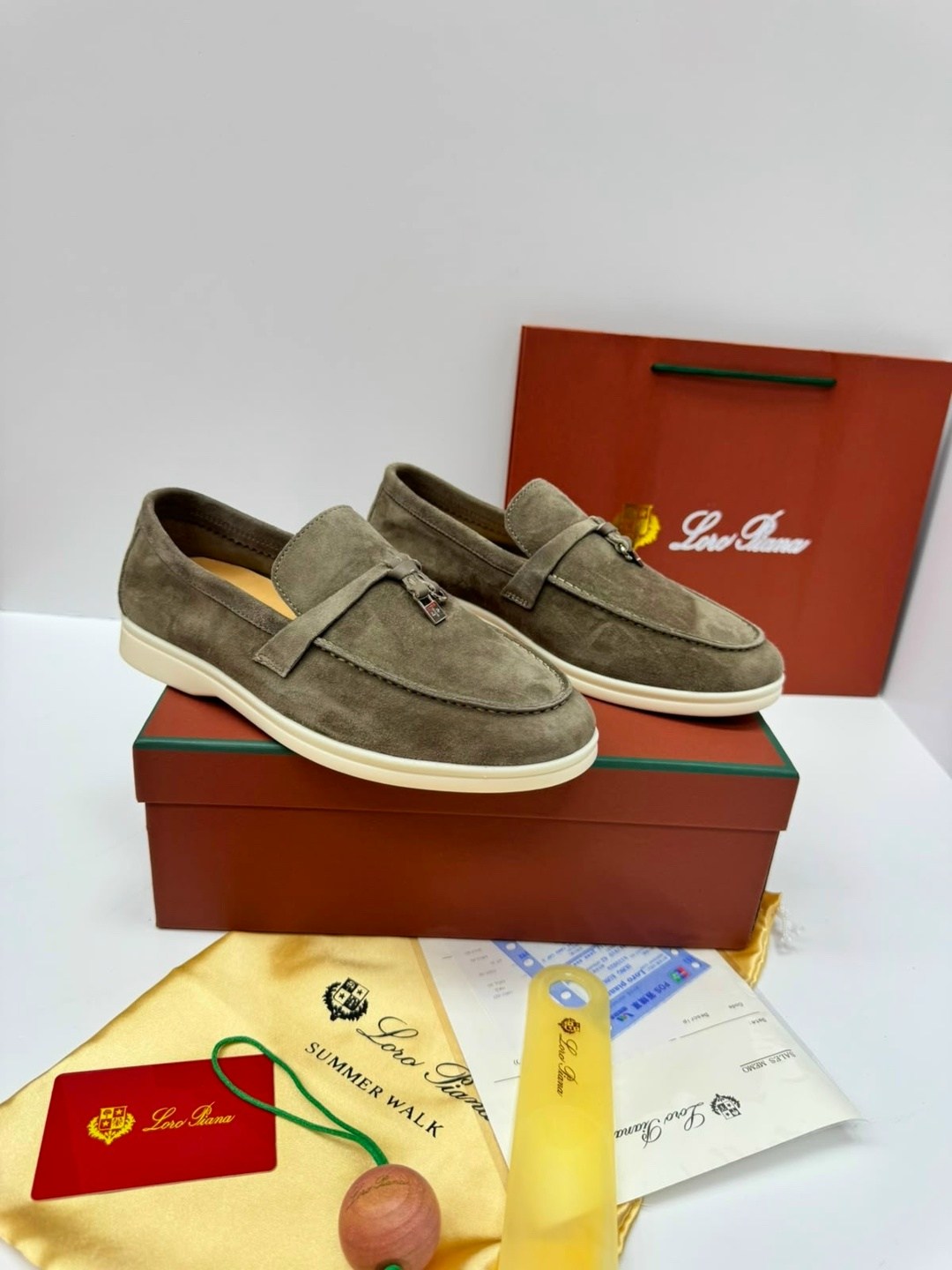 лоферы loro piana,замшевые лоферы loro piana,лоферы женские loro piana,loro piana лоферы мужские,