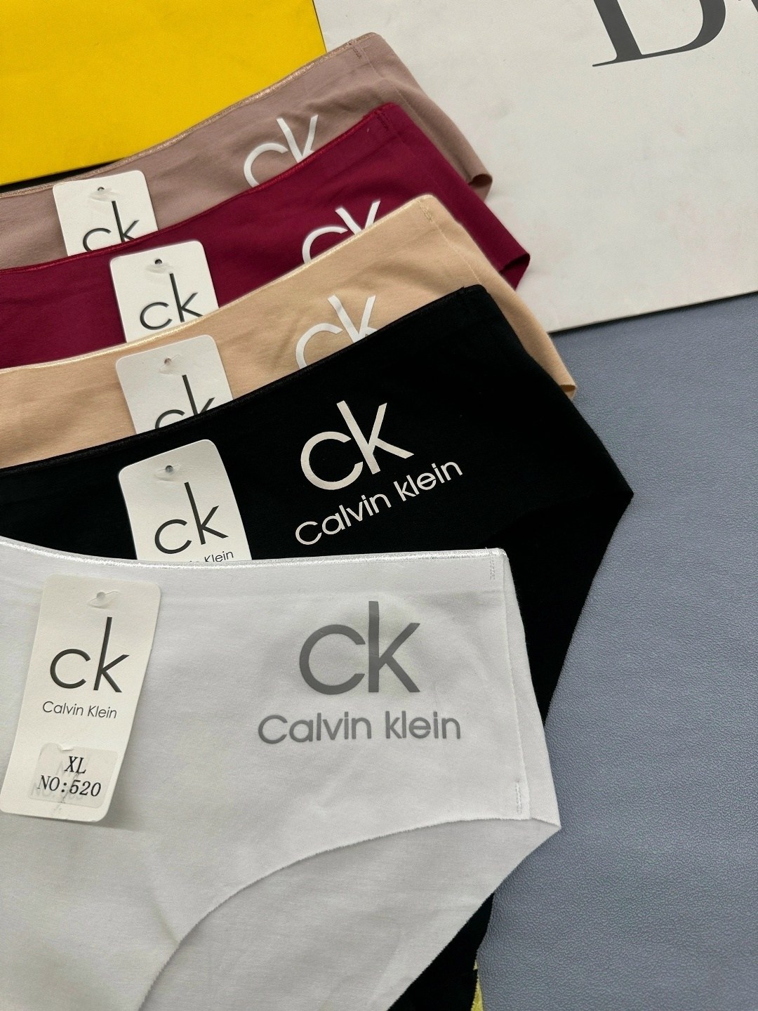 комплект трусов слипы calvin klein,трусы женские calvin klein,трусы для женщин,трусики женские,трусы женские calvin klein слипы