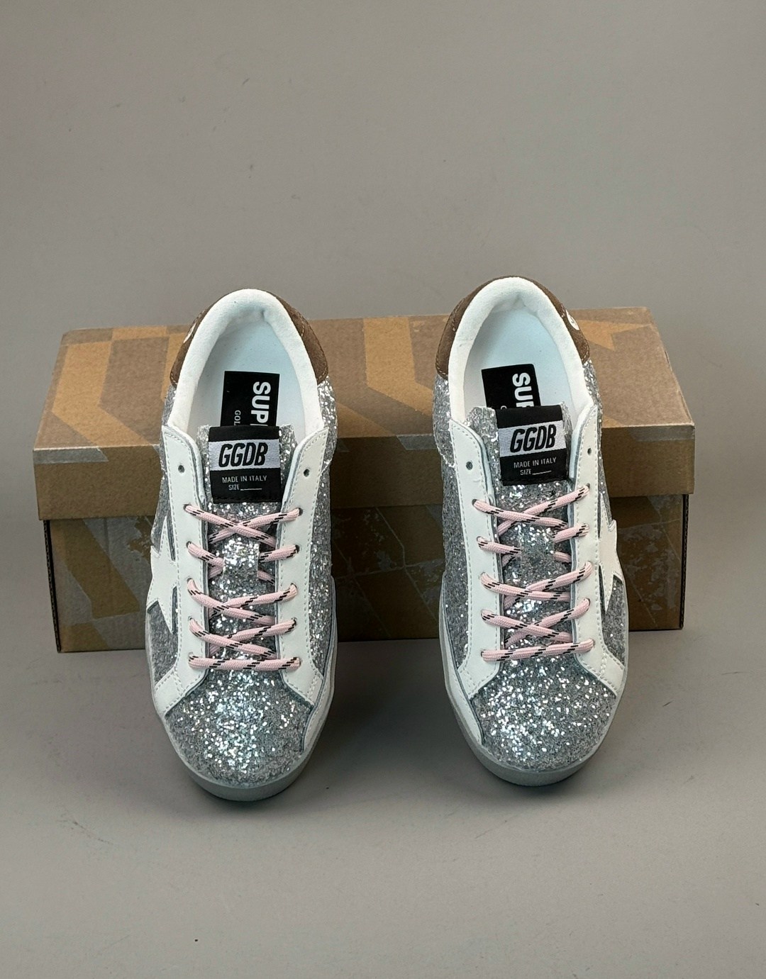 кеды golden goose женские,женские кроссовки golden goose superstar glitter grey,,кеды golden goose,кеды golden goose superstar серебристый