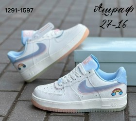 Кроссовки