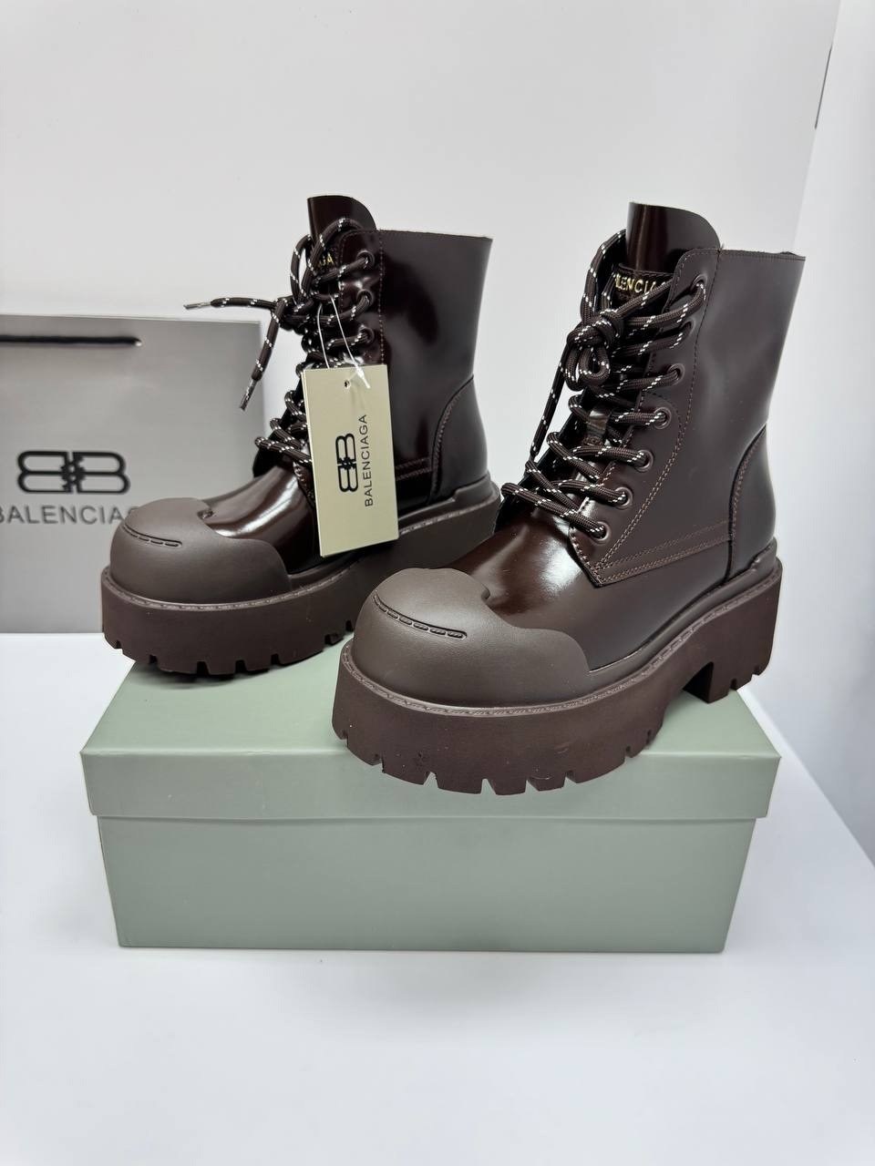 ботинки balenciaga,,баленсиага ботинки,берцы баленсиага женские,ботинки balenciaga женские кожаные чёрного цвета