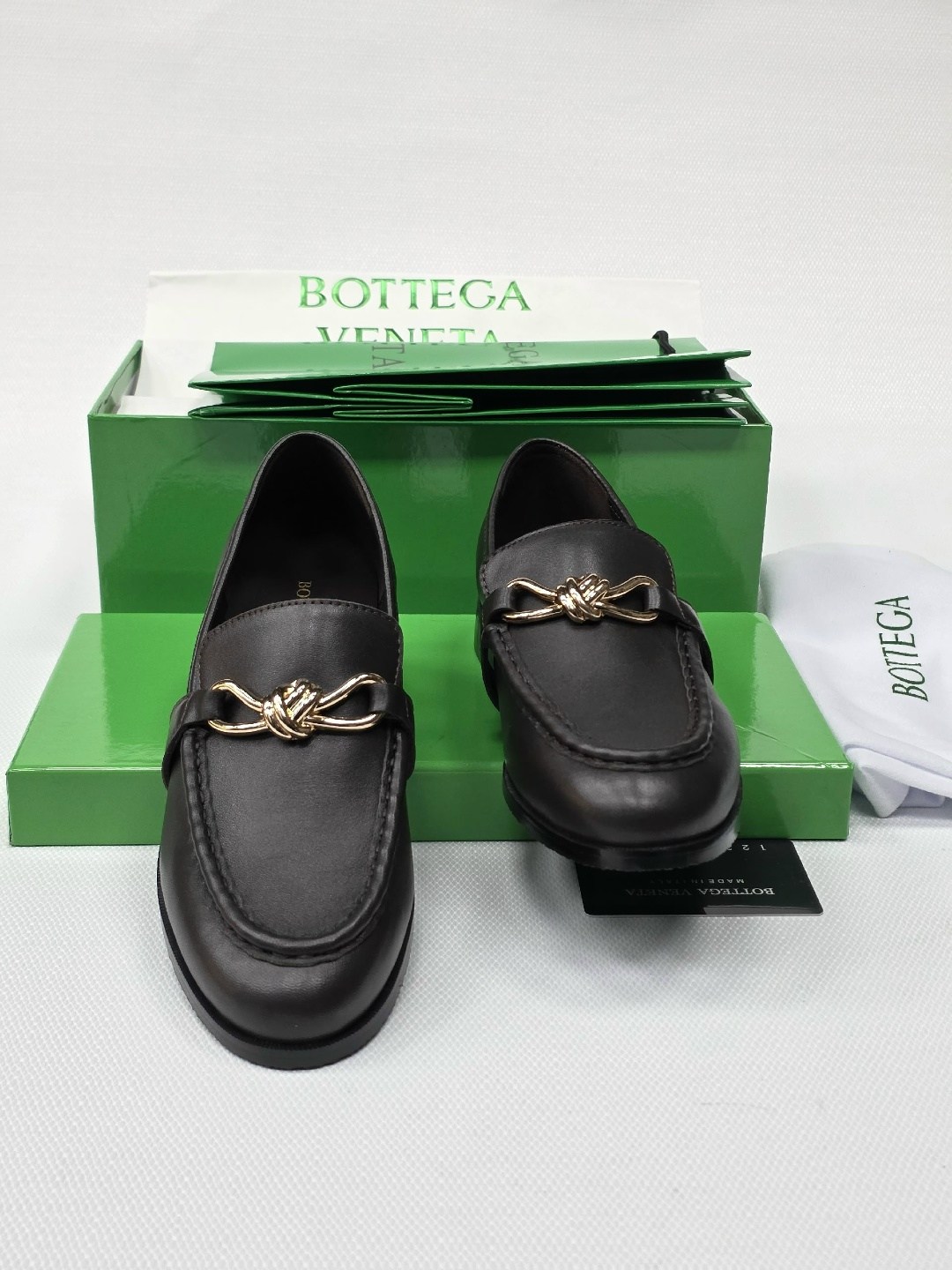 ,лоферы bottega veneta,лоферы женские gucci,мужские лоферы gucci 2026-2026 черные кожаные,лоферы гуччи черные