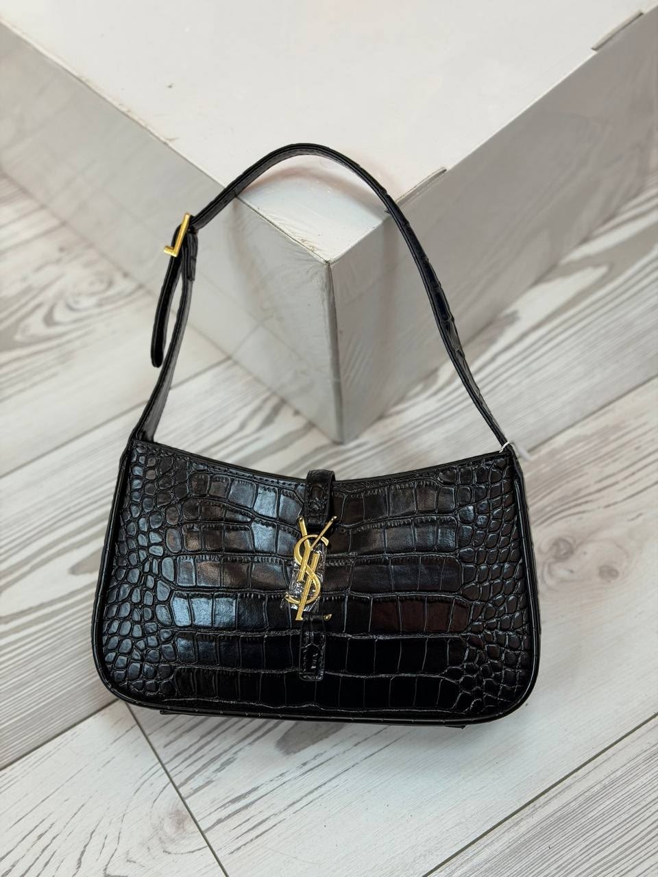 yves saint laurent сумка,сумка,cумка saint laurent,saint laurent сумка на плечо,женская сумка