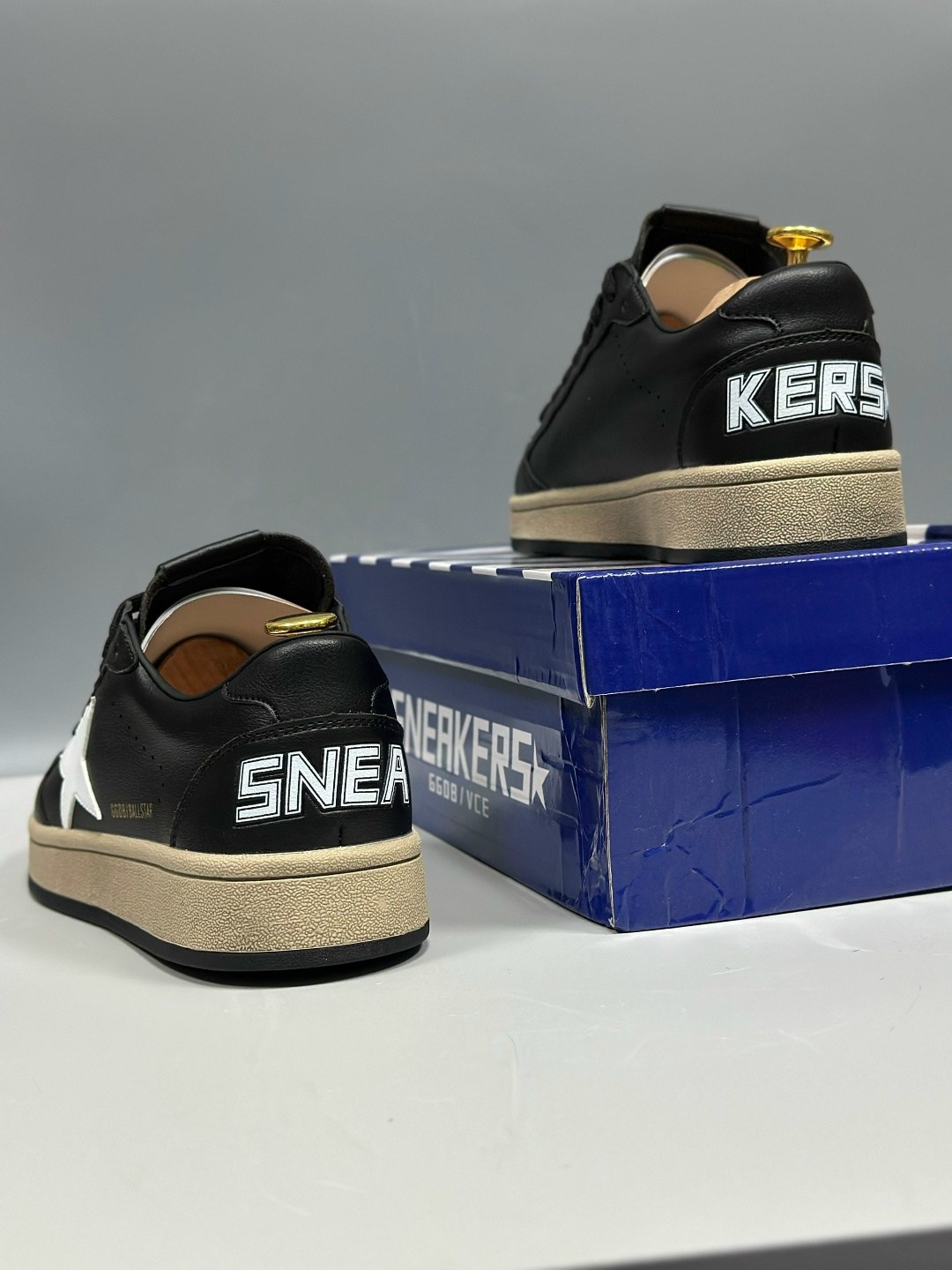 golden goose кеды hi star на платформе черный,кроссовки ball star черного и белого цвета golden goose,кроссовки ball star golden goose,кроссовки golden goose,кеды golden goose