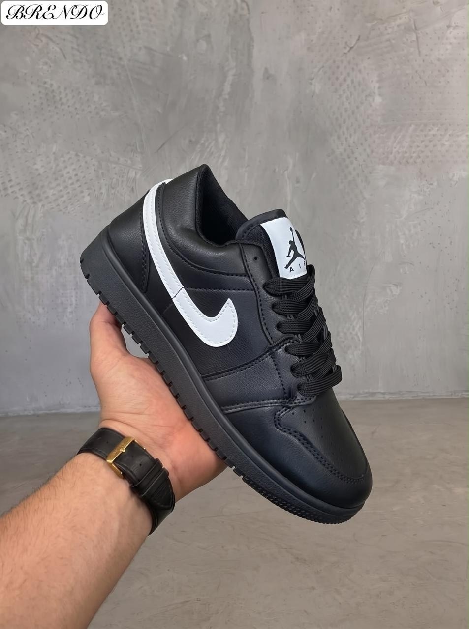 air jordan 1 low "black/white",nike air jordan 1 triple black,nike air jordan 1 low,кроссовки air jordan 1 low triple black,air jordan 1 low 'black/white' black ao9944 001