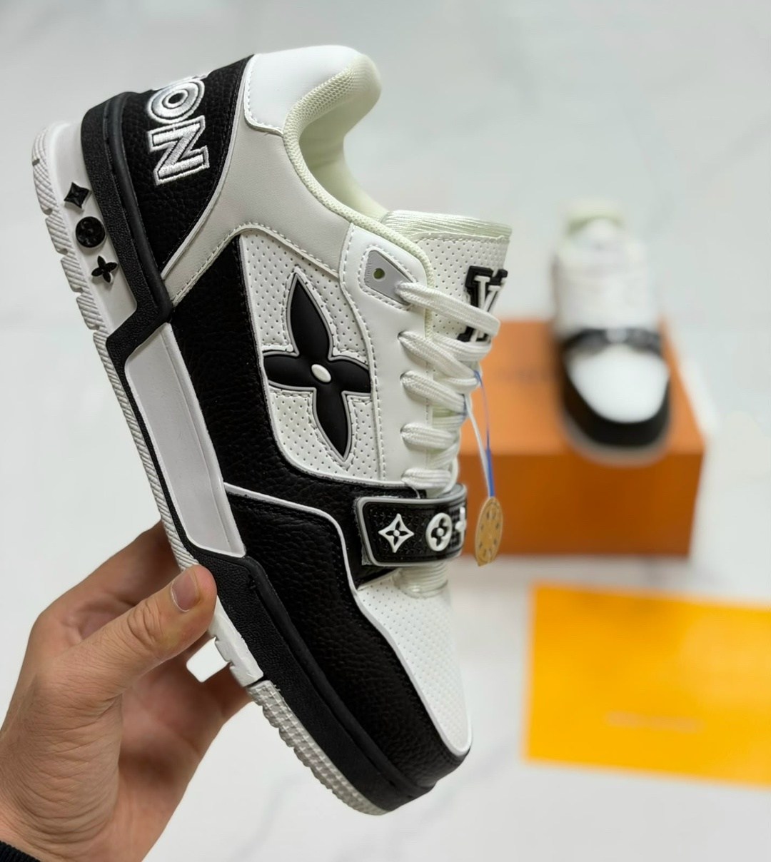 louis vuitton кроссовки мужские,кроссовки louis vuitton,кроссовки луи виттон trainer,кроссовки луи виттон trainer мужские черные,