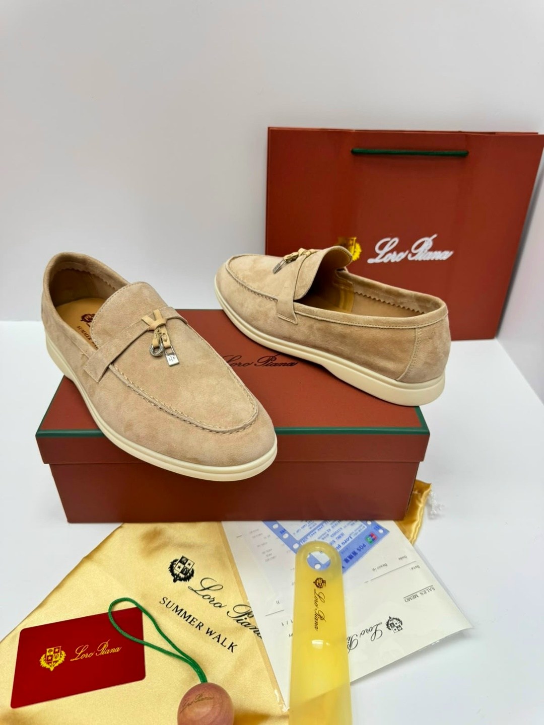 лоферы loro piana,лоферы женские loro piana,замшевые лоферы loro piana,,лоферы из натуральной замши loro piana premium shoes