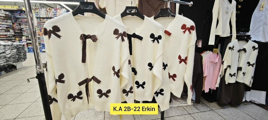 вязаная кофта,женский свитер,модные свитера,женский свитер с бантом,вязаные кардиганы