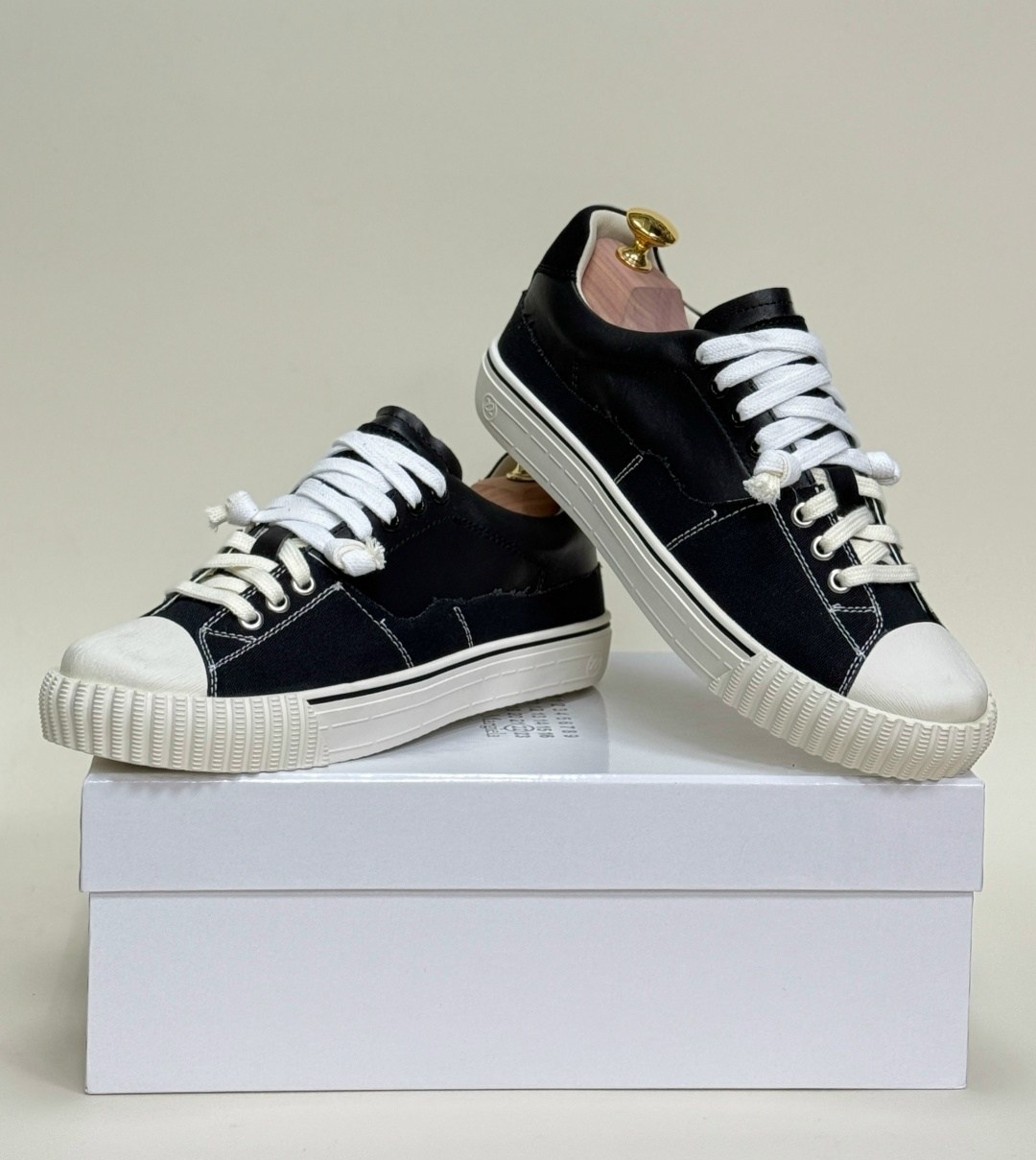 maison margiela кеды new evolution черный,,кеды maison margiela evolution,кроссовки низкие maison margiela evolution черный,замшевые кеды