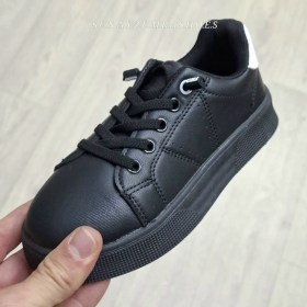 Кроссовки