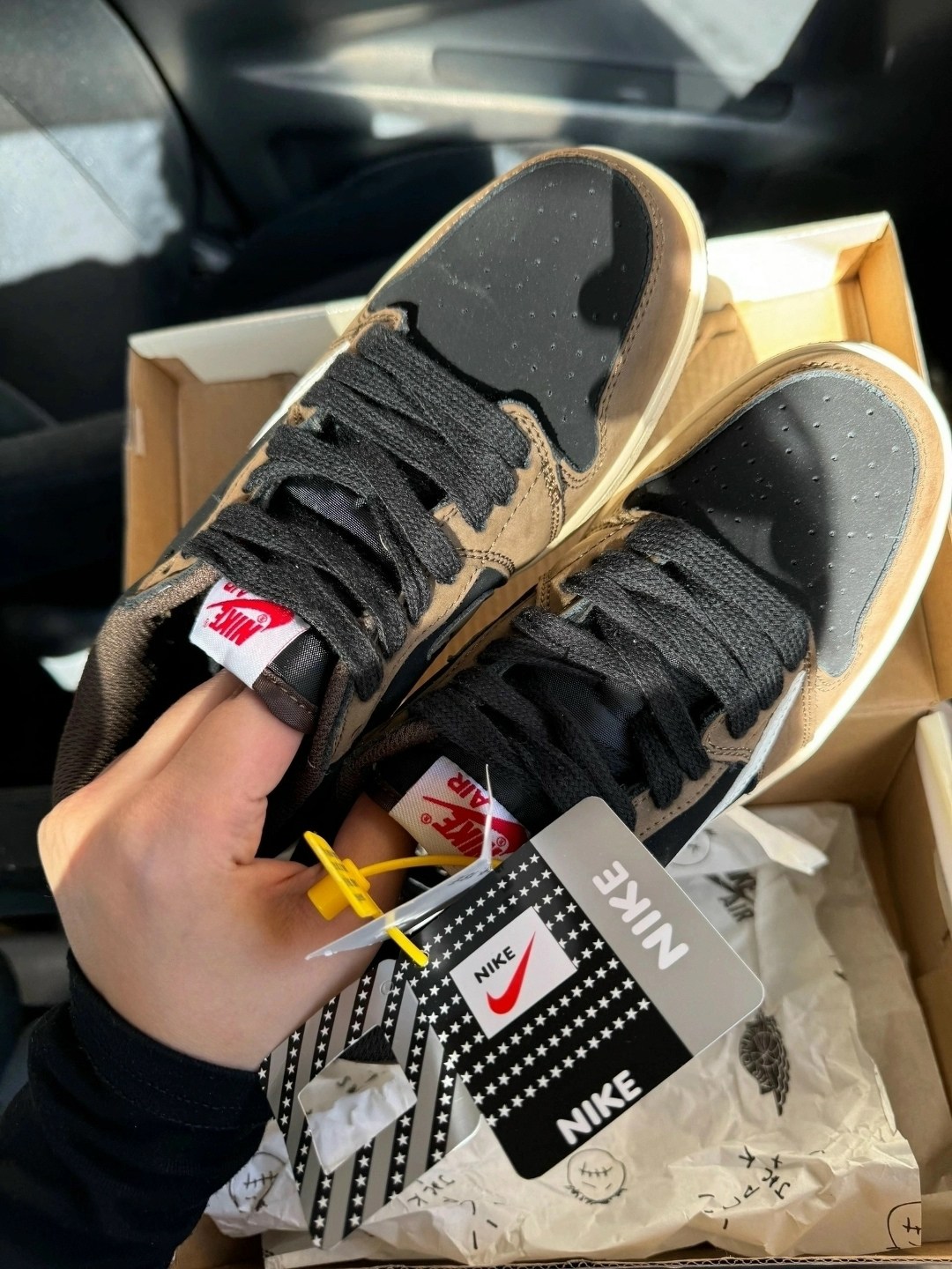 nike air jordan 1 low travis scott,air jordan 1 low travis scott,кроссовки travis scott x nike air jordan 1,кроссовки nike air jordan 1 low travis scott,nike air jordan 1 retro low og sp travis scott