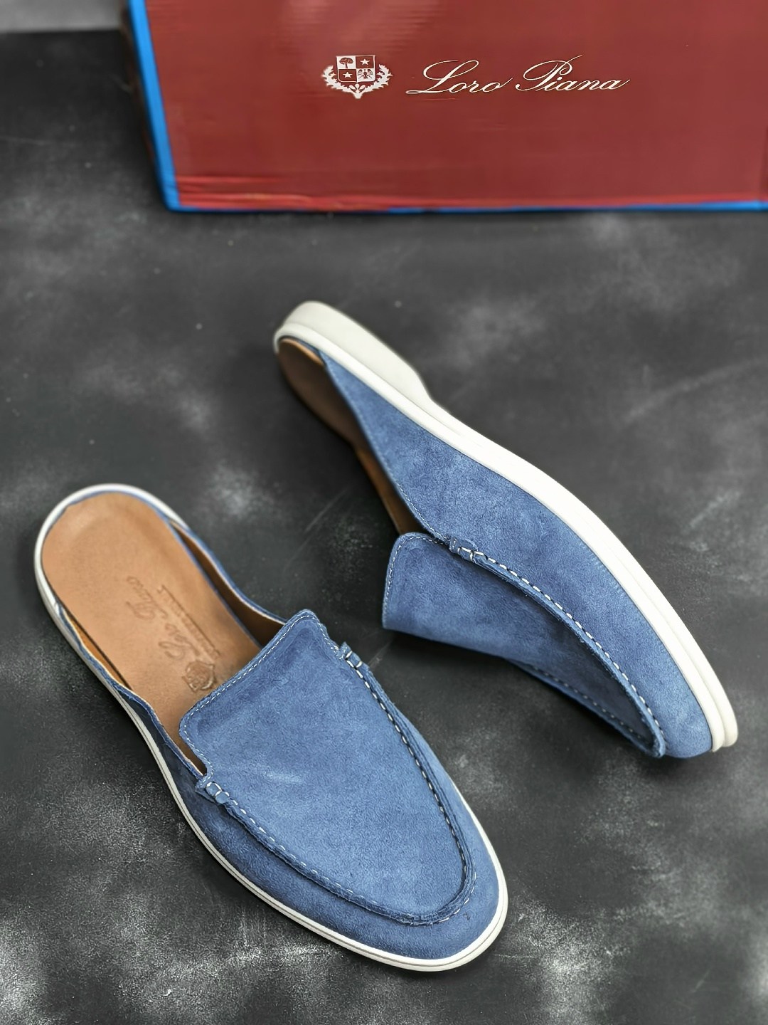 ,лоферы из натуральной замши loro piana,loro piana лоферы мужские,мюли loro piana,мужские мюли