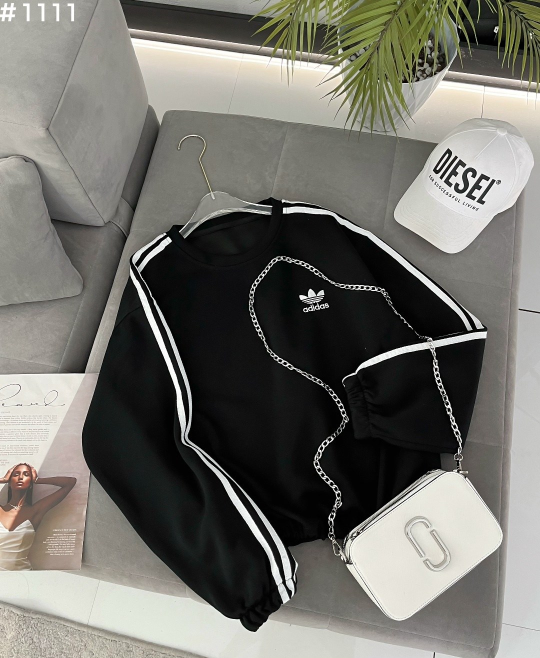синяя толстовка оверсайз adidas с круглым вырезом и тремя полосками adidas originals,свитшот adidas originals синий,adidas originals adidas,свитшот адидас,свитшот женский adidas