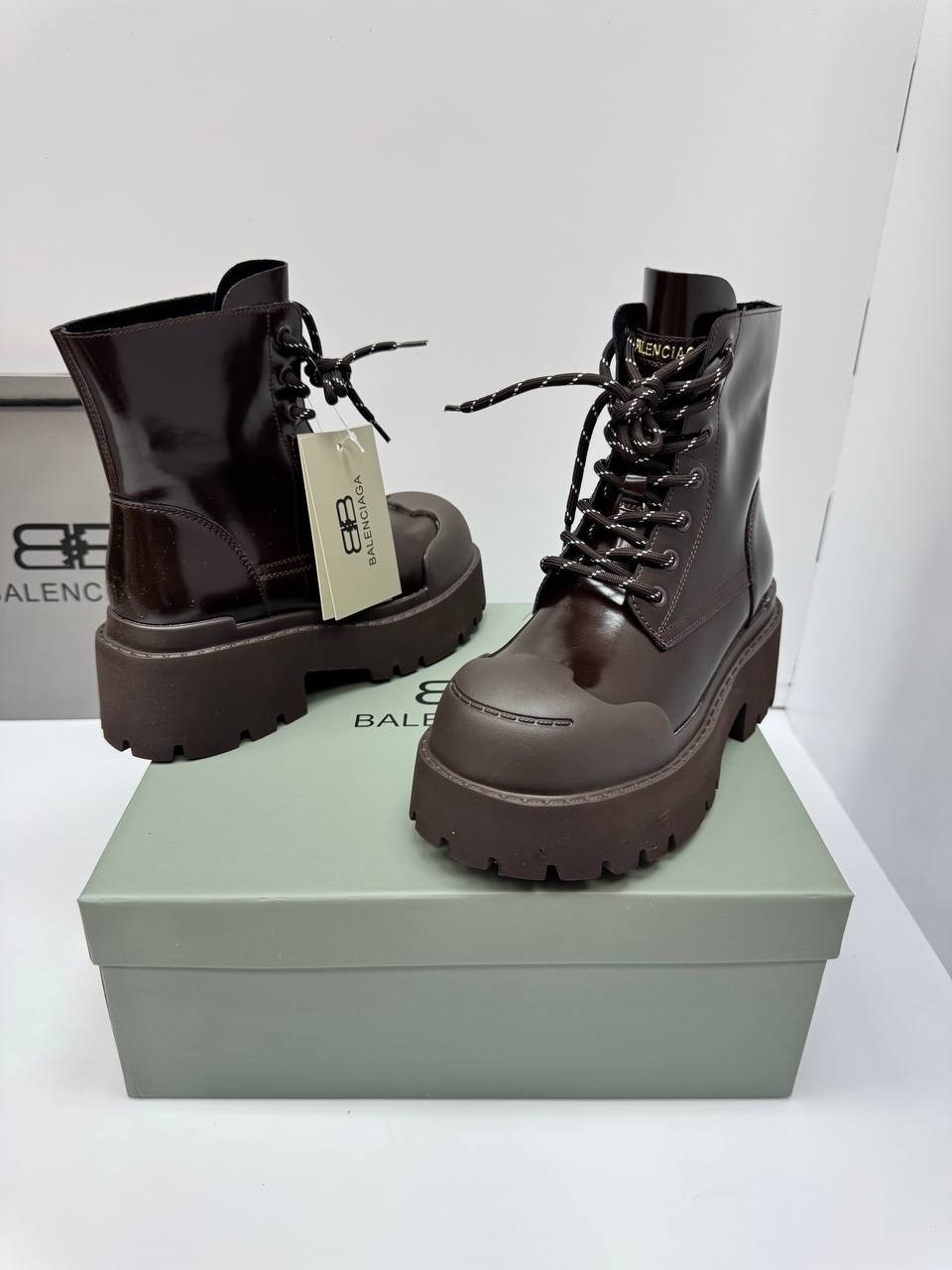 ботинки balenciaga,,баленсиага ботинки,берцы баленсиага женские,ботинки balenciaga женские кожаные чёрного цвета