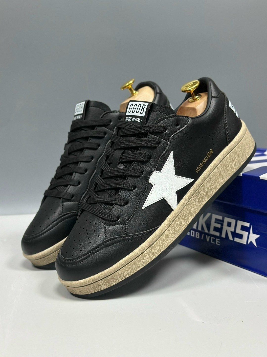 golden goose кеды hi star на платформе черный,кроссовки ball star черного и белого цвета golden goose,кроссовки ball star golden goose,кроссовки golden goose,кеды golden goose