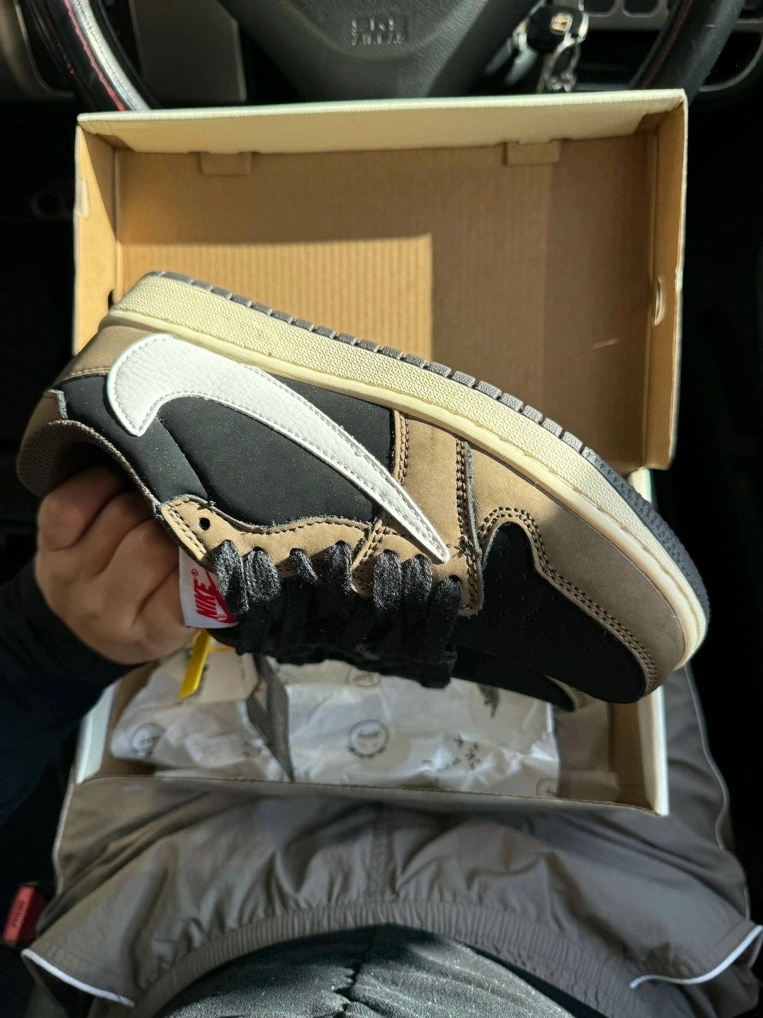 nike air jordan 1 low travis scott,air jordan 1 low travis scott,кроссовки travis scott x nike air jordan 1,кроссовки nike air jordan 1 low travis scott,nike air jordan 1 retro low og sp travis scott