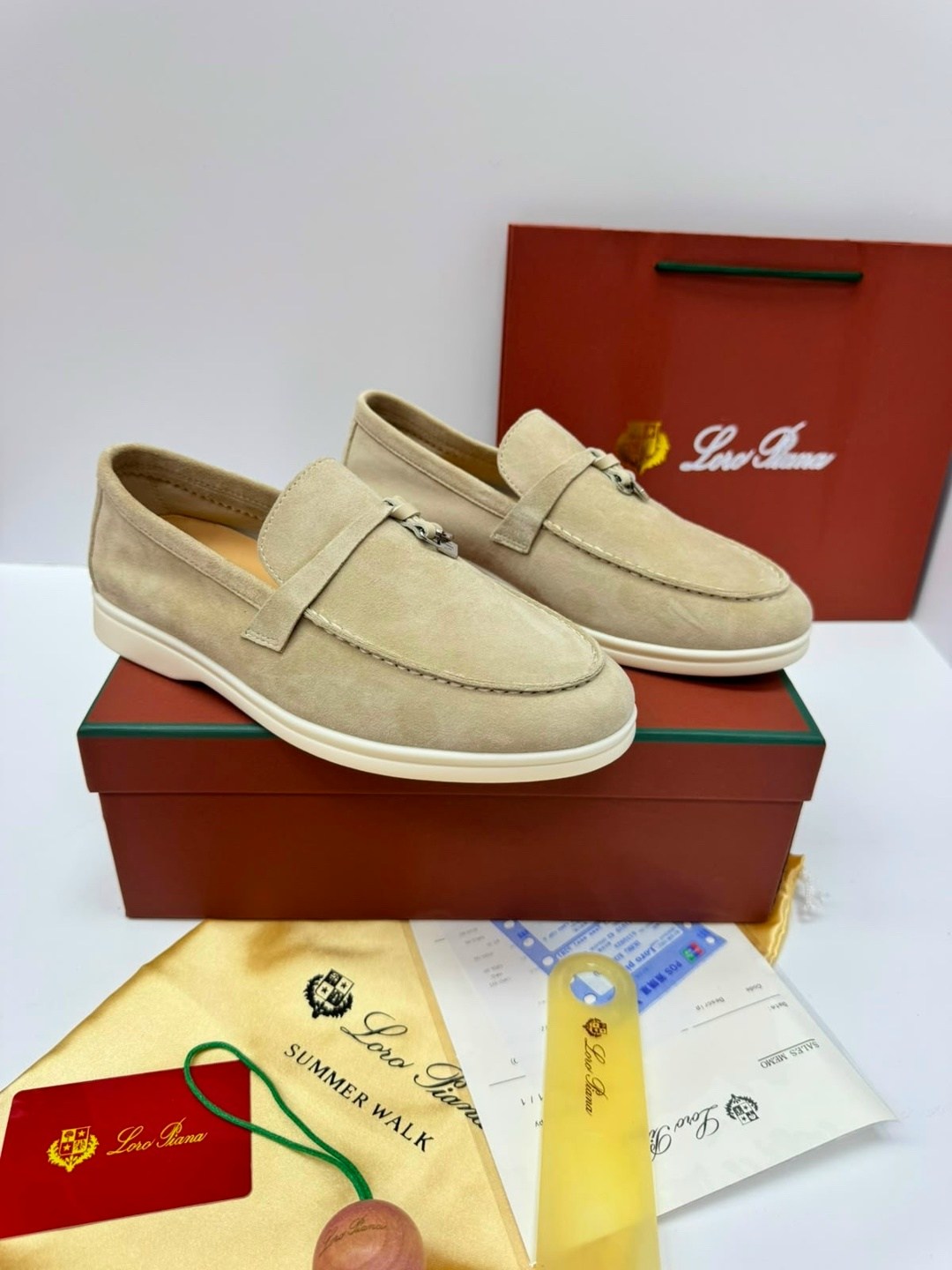 лоферы loro piana,лоферы женские loro piana,замшевые лоферы loro piana,,лоферы из натуральной замши loro piana premium shoes