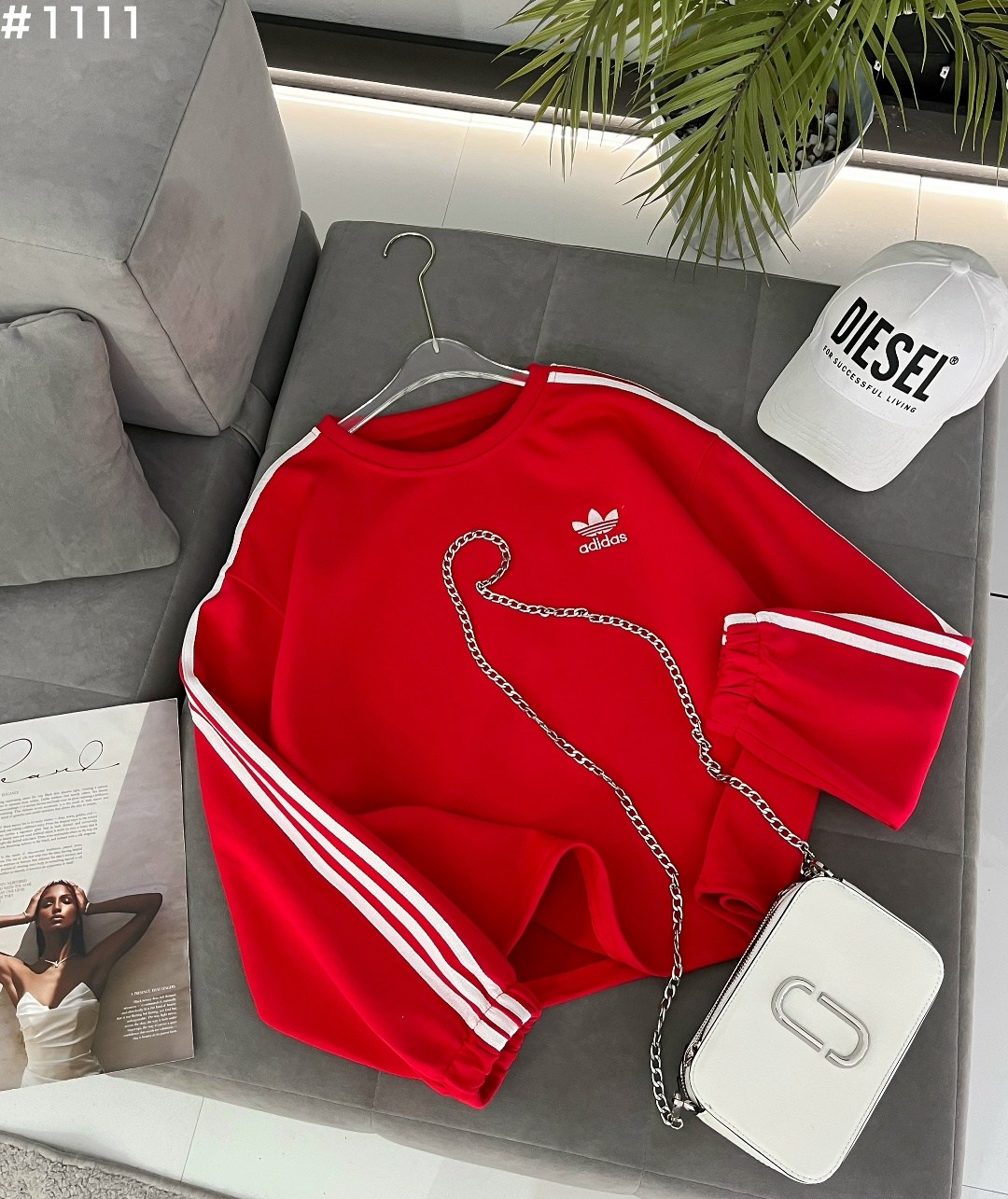 синяя толстовка оверсайз adidas с круглым вырезом и тремя полосками adidas originals,свитшот adidas originals синий,adidas originals adidas,свитшот адидас,свитшот женский adidas