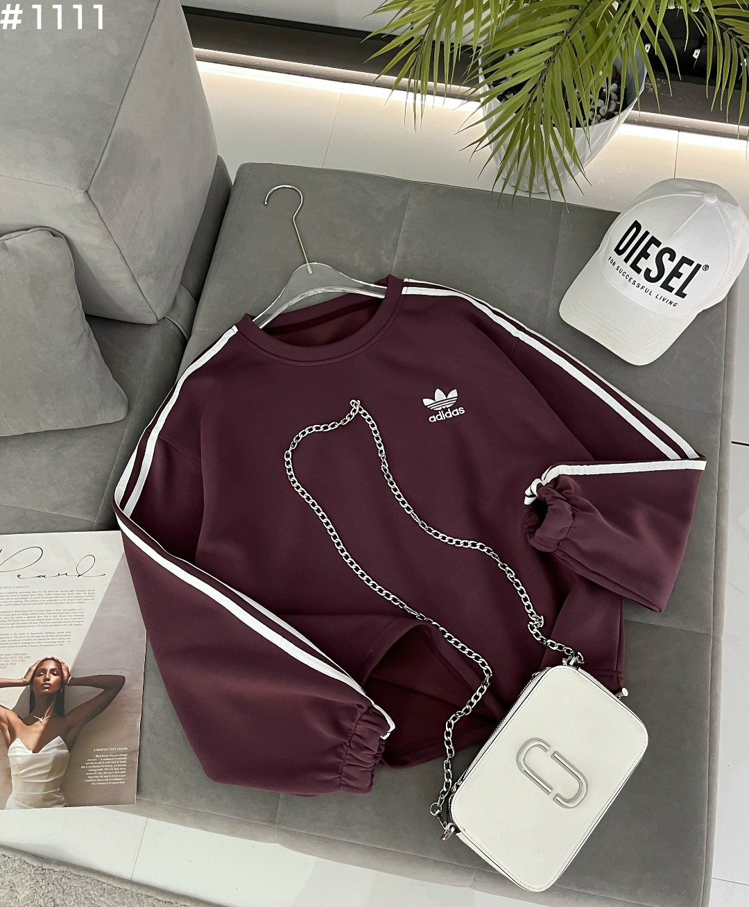 синяя толстовка оверсайз adidas с круглым вырезом и тремя полосками adidas originals,свитшот adidas originals синий,adidas originals adidas,свитшот адидас,свитшот женский adidas
