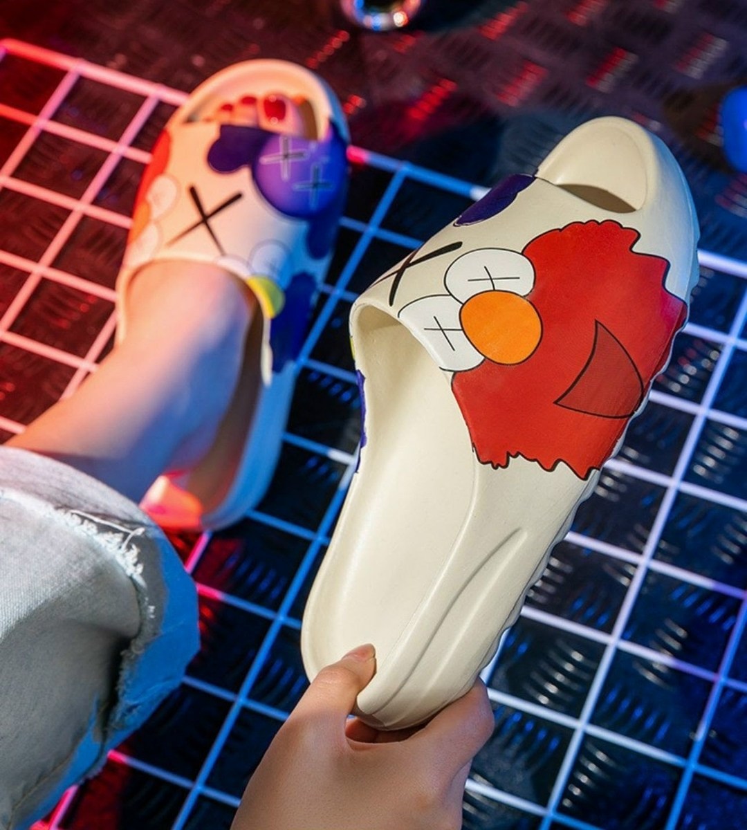 тапочки модные,женские шлепанцы,,шлепки yeezy slide,шлепанцы модные