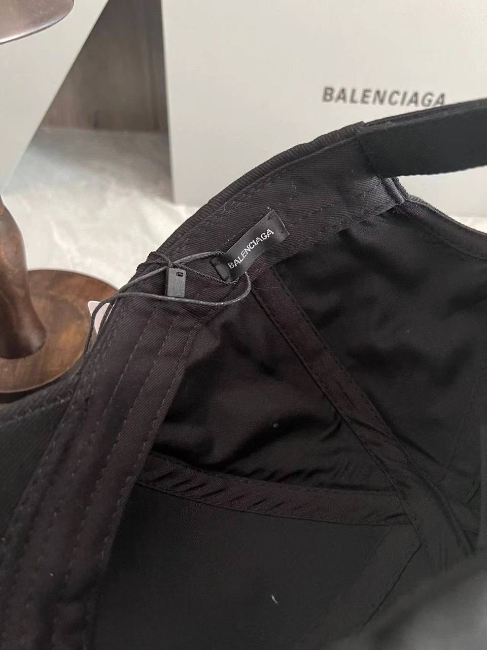 кепка balenciaga,бейсболка balenciaga,бейсболка баленсиага мужская,бейсболка баленсиага,кепка баленсиага