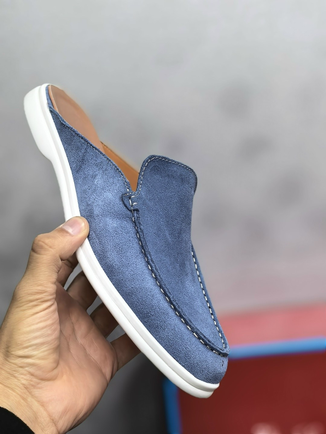 ,лоферы из натуральной замши loro piana,loro piana лоферы мужские,мюли loro piana,мужские мюли