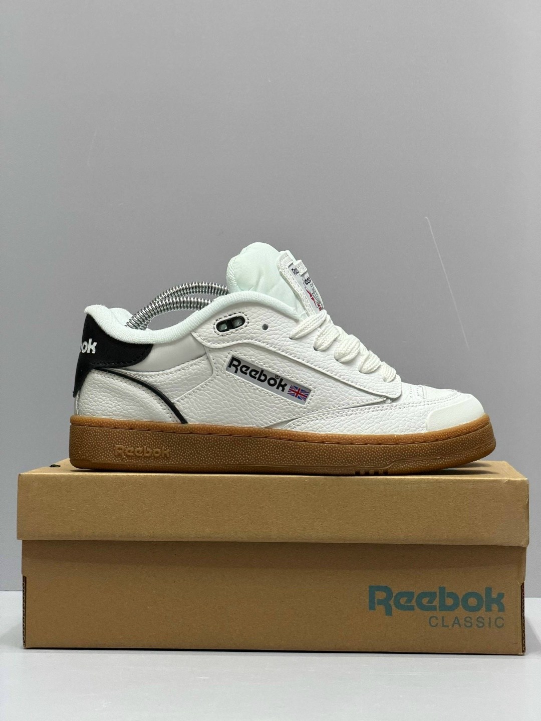 кроссовки reebok,кроссовки reebok club c bulc,мужские кроссовки reebok club c bulc белые,reebok revenge plus gum,кроссовки reebok мужские