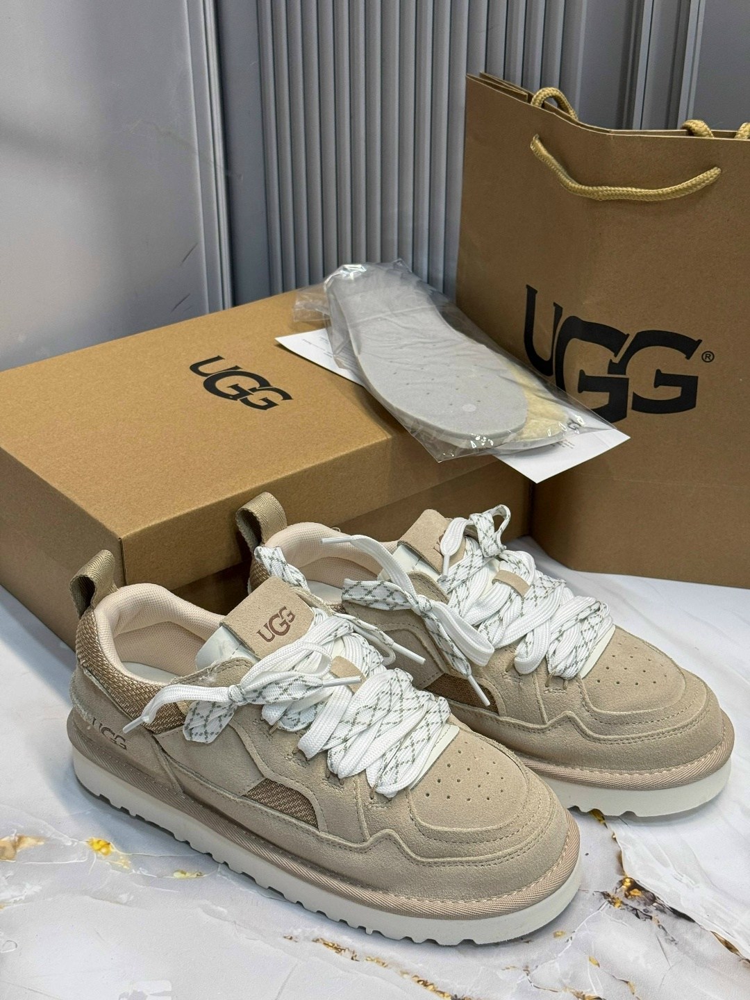,кроссовки ugg,кроссовки женские,кроссовки зимние ugg lowmel женские,повседневные кроссовки