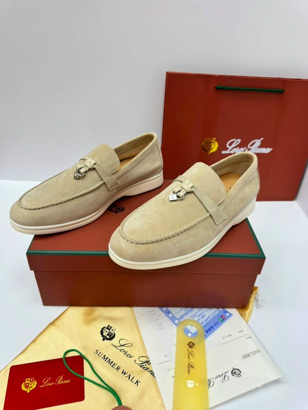 лоферы loro piana,лоферы женские loro piana,замшевые лоферы loro piana,,лоферы из натуральной замши loro piana premium shoes