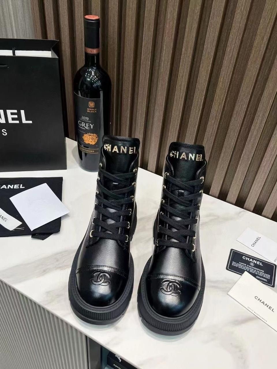 ботинки женские chanel,ботинки chanel,женские кожаные ботинки chanel 2026 со шнурками черные,,chanel женские ботинки чёрного цвета