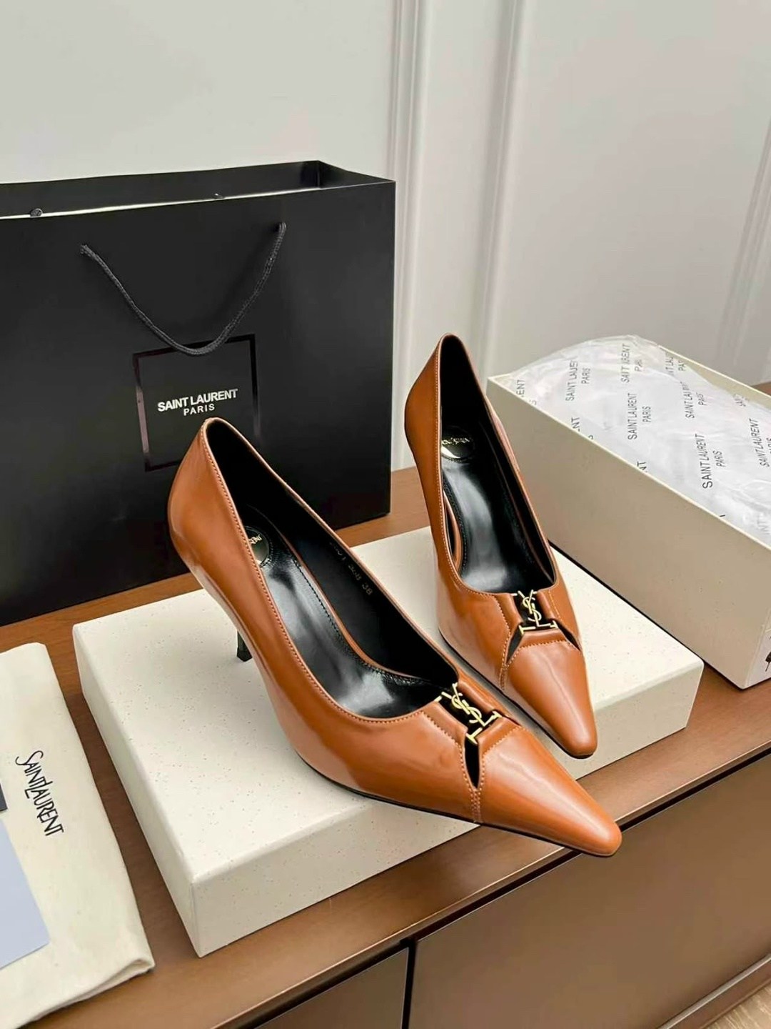 ,женские туфли лодочки,туфли saint laurent,туфли женские,туфли