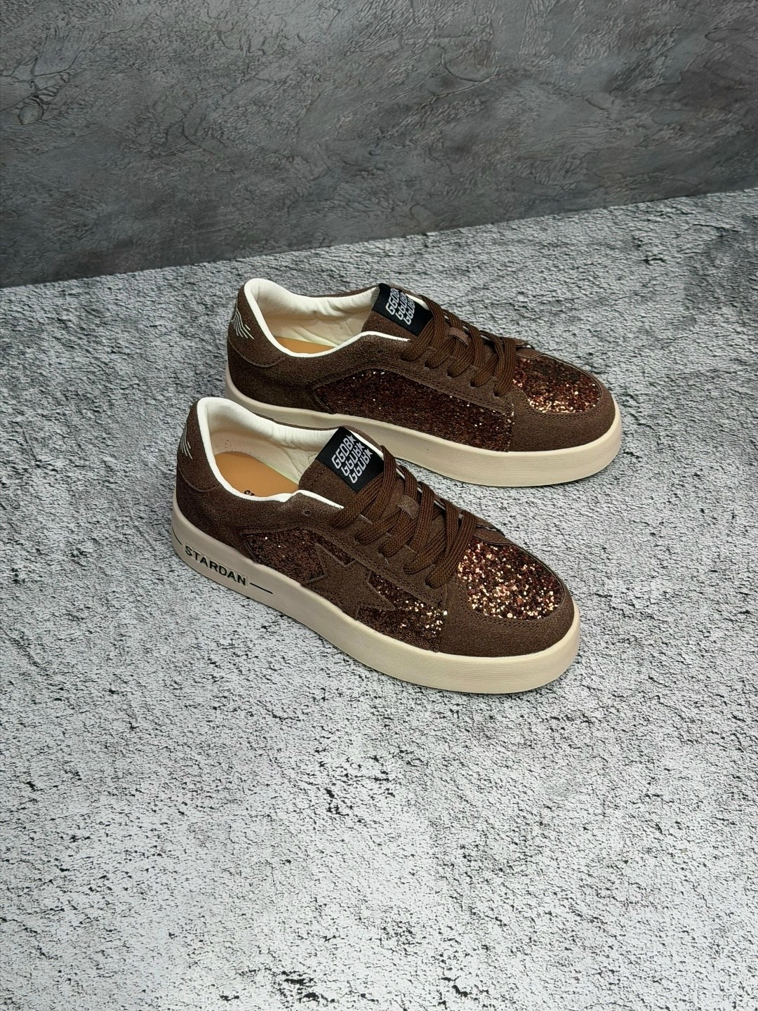 , женская,кеды golden goose,обуви,кроссовки golden goose с пайетками на платформе