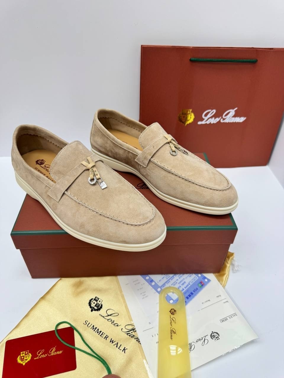 лоферы loro piana,лоферы из натуральной замши loro piana premium shoes,лоферы женские loro piana,замшевые лоферы loro piana,